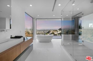 Photo 8: 2110 Hercules Drive in Los Angeles: Residential Lease for sale (C03 - Sunset Strip - Hollywood Hills West)  : MLS®# 23299975