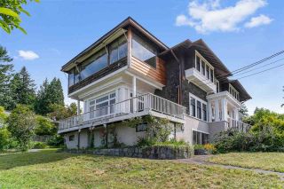 Photo 2: 404 SOMERSET Street in North Vancouver: Upper Lonsdale House for sale : MLS®# R2763612
