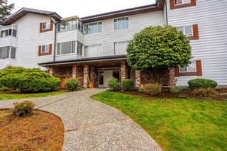 Photo 1: 301 1390 MARTIN Street: White Rock Condo for sale in "Kent Heritage" (South Surrey White Rock)  : MLS®# R2826883