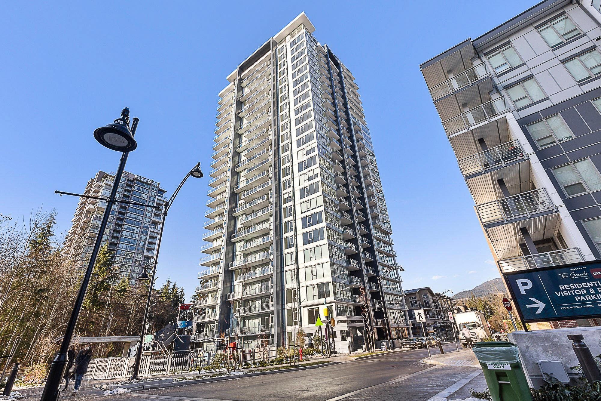 Main Photo: 2109 305 MORRISSEY Road in Port Moody: Port Moody Centre Condo for sale in "THE GRANDE" : MLS®# R2755739