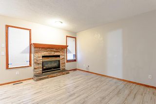 Photo 11: 44 Applewood Court SE in Calgary: Applewood Park Detached for sale : MLS®# A2053043