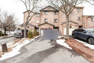 Photo 1: 5032 Rundle Court in Mississauga: East Credit House (2-Storey) for sale : MLS®# W5857516