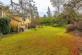Photo 30: 2345 Queenswood Dr in Saanich: SE Queenswood Single Family Residence for sale (Saanich East)  : MLS®# 961991
