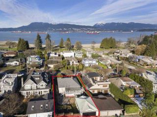 Photo 19: 4530 BELMONT Avenue in Vancouver: Point Grey House for sale in "Point Grey" (Vancouver West)  : MLS®# R2440130