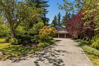 Photo 1: 2683 NORTHCREST Drive in Surrey: Sunnyside Park Surrey House for sale in "Woodshire Park" (South Surrey White Rock)  : MLS®# R2185453