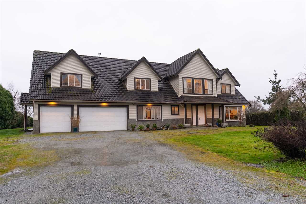 Main Photo: 17590 KENNEDY Road in Pitt Meadows: West Meadows House for sale : MLS®# R2524414