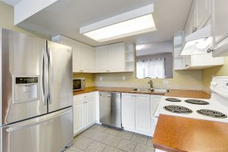 Photo 8: 558 CARLSEN Place in Port Moody: North Shore Pt Moody Townhouse for sale in "Eagle Point complex" : MLS®# R2388336