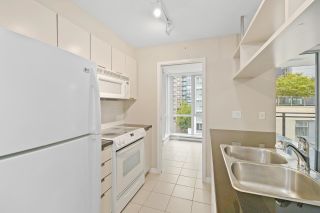Photo 10: 806 1082 SEYMOUR Street in Vancouver: Downtown VW Condo for sale in "FREESIA" (Vancouver West)  : MLS®# R2621696