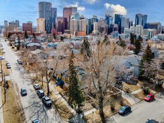 Photo 3: 419 2 Street NE in Calgary: Crescent Heights Detached for sale : MLS®# A2053900