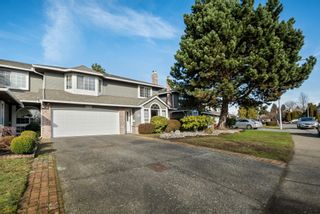 Photo 13: 6121 BOUNDARY W Drive in Surrey: Panorama Ridge Townhouse for sale in "Lakewood Gardens" : MLS®# R2649980