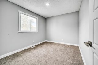 Photo 13: 129 405 64 Avenue NE in Calgary: Thorncliffe Row/Townhouse for sale : MLS®# A1037225