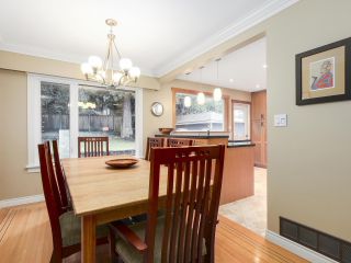 Photo 9: 1920 Ridgeway Avenue in North Vancouver: Central Lonsdale House  : MLS®# R2147491