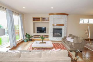 Photo 12: 11 Autumnview Drive in Winnipeg: South Pointe Residential for sale (1R)  : MLS®# 202118163