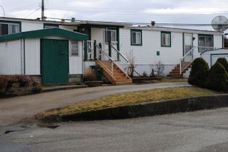 Photo 2: 47 2035 MARTENS Street in Abbotsford: Poplar Manufactured Home for sale in "Maplewood Estates" : MLS®# R2753106