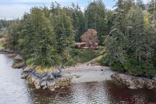 Photo 2: 1966 Gillespie Rd in Sooke: Sk 17 Mile House for sale : MLS®# 893324