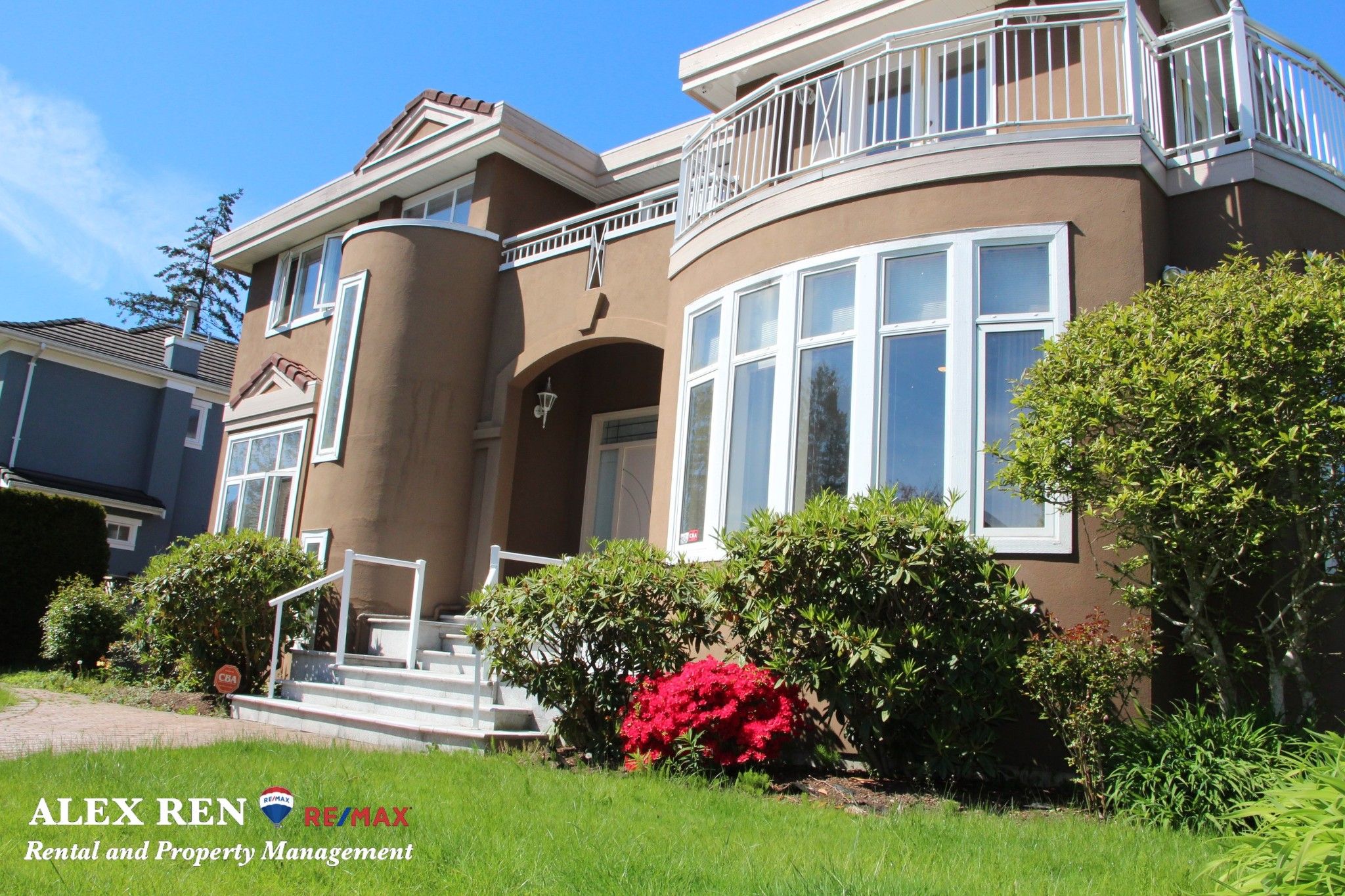 Main Photo: : Vancouver House for rent : MLS®# AR045B