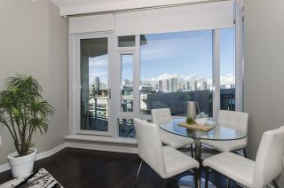 Photo 5: 405 12 ATHLETES Way in Vancouver: False Creek Condo for sale in "KAYAK" (Vancouver West)  : MLS®# R2236470