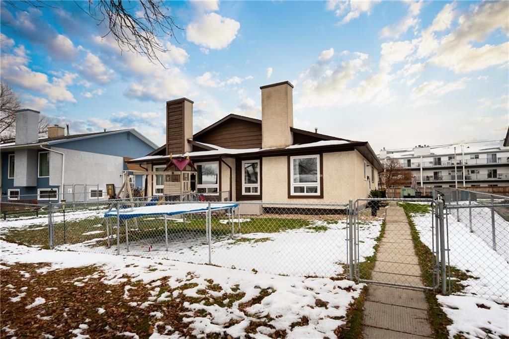 Main Photo: 16 Whiteway Road in Winnipeg: Lakeside Meadows Residential for sale (3K)  : MLS®# 202329761