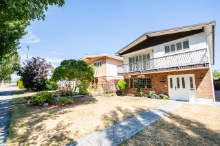Photo 2: 7058 CLARENDON Street in Vancouver: Fraserview VE House for sale (Vancouver East)  : MLS®# R2803137