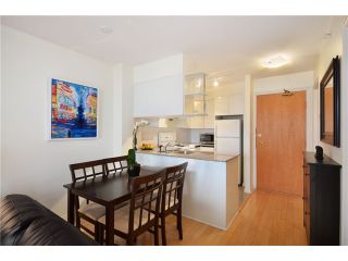 Photo 3: 1907 1189 HOWE Street in Vancouver: Downtown VW Condo for sale in "GENESIS" (Vancouver West)  : MLS®# V934014