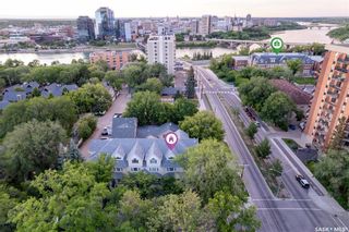 Photo 2: 331 10th Street East in Saskatoon: Nutana Residential for sale : MLS®# SK934468