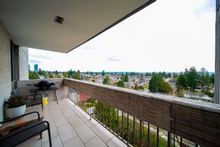 Main Photo: 905 6759 WILLINGDON Avenue in Burnaby: Metrotown Condo for sale in "Balmoral on the Park" (Burnaby South)  : MLS®# R2858798