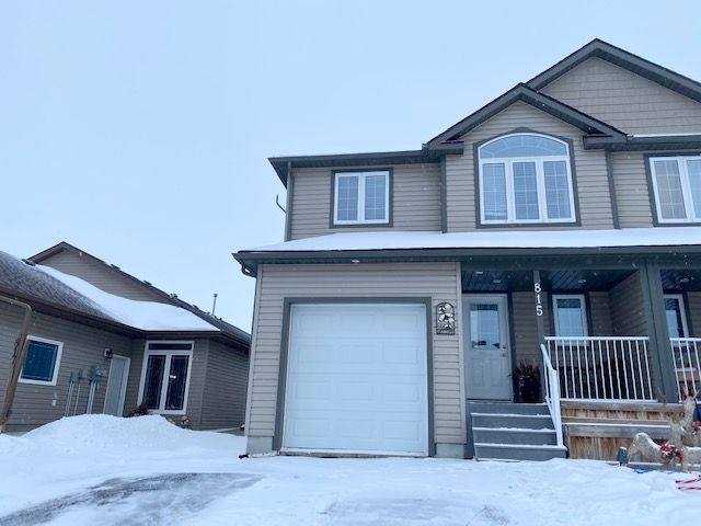 Main Photo: 815 28 Street in WAINWRIGHT: House for sale : MLS®# A1190038