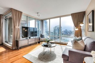Photo 3: 2205 583 BEACH Crescent in Vancouver: Yaletown Condo for sale (Vancouver West)  : MLS®# R2762990