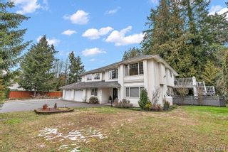 Photo 2: 2403 Setchfield Ave in Langford: La Florence Lake House for sale : MLS®# 924811