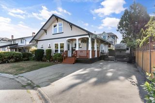 Photo 2: 9946 SHAMROCK Drive in Chilliwack: Fairfield Island House for sale : MLS®# R2803246