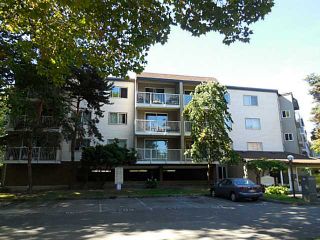 Photo 2: 111 8870 CITATION Drive in Richmond: Brighouse Condo for sale in "CHARTWELL MEWS" : MLS®# V1083745