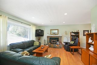 Photo 3: 3390 Country Club Dr in Nanaimo: Na Departure Bay House for sale : MLS®# 915127