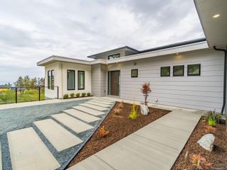 Photo 1: 7455 Copley Ridge Dr in Lantzville: Na Upper Lantzville House for sale (Nanaimo)  : MLS®# 950453
