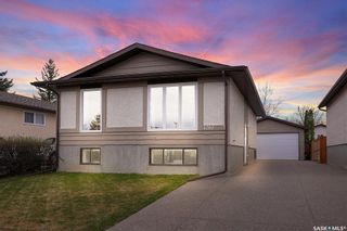Main Photo: 1207 Butterfield Crescent North in Regina: Rochdale Park Residential for sale : MLS®# SK967703