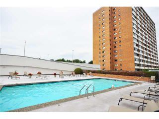 Photo 8: 310 6651 MINORU Boulevard in Richmond: Brighouse Condo for sale in "PARK TOWERS" : MLS®# V1137244