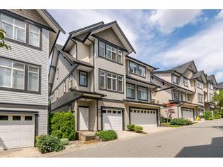 Photo 2: 73 19932 70 Avenue in Langley: Willoughby Heights Townhouse for sale in "Summerwood" : MLS®# R2388854