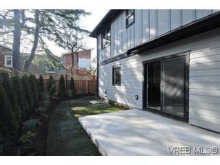 Photo 18: 1575 Westall Ave in VICTORIA: Vi Oaklands House for sale (Victoria)  : MLS®# 528207