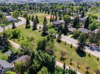 Photo 7: 619 Crescent Boulevard SW in Calgary: Elboya Detached for sale : MLS®# A1104403