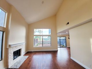 Photo 3: 22282 Summit Hill Drive Unit 47 in Lake Forest: Residential for sale (LN - Lake Forest North)  : MLS®# OC20252724