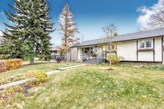 Photo 4: 15 Kentish Drive SW in Calgary: Kingsland Detached for sale : MLS®# A2006862