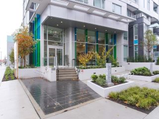 Photo 10: 1803 1708 ONTARIO Street in Vancouver: Mount Pleasant VE Condo for sale in "PINNACLE ON THE PARK" (Vancouver East)  : MLS®# R2804373