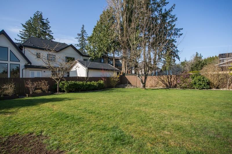 Photo 19: Photos: 15374 20A Avenue in Surrey: King George Corridor House for sale (South Surrey White Rock)  : MLS®# R2596296