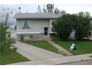 Photo 1: 60 ABBERCOVE Way SE in CALGARY: Abbeydale Residential Detached Single Family for sale (Calgary)  : MLS®# C3532149