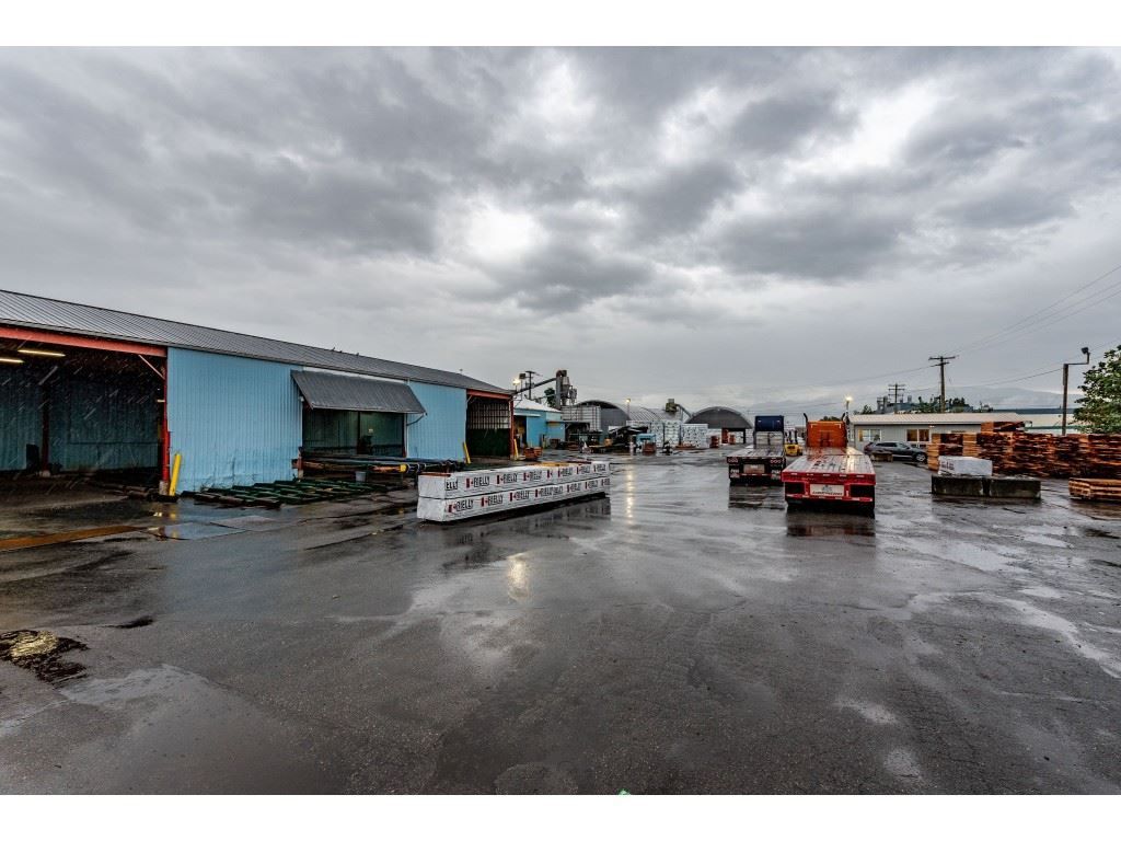 Main Photo: 720 RIVERSIDE Road in Abbotsford: Poplar Industrial for sale : MLS®# C8027941