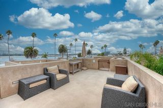 Photo 2: MISSION BEACH Townhouse for sale : 3 bedrooms : 830 Ensenada Ct in San Diego