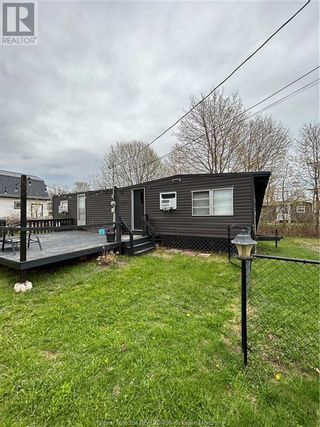 Photo 1: 43 First AVE in Pointe Du Chene: House for sale : MLS®# M157070