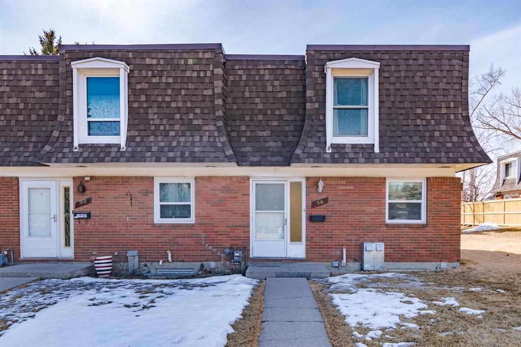 Main Photo: 56 330 Canterbury Drive SW in Calgary: Canyon Meadows Row/Townhouse for sale : MLS®# A1197871