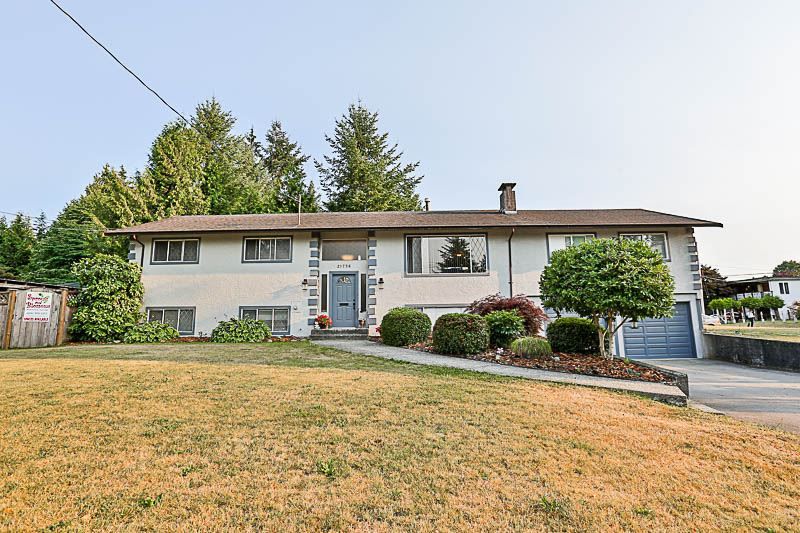 Main Photo: 21756 DONOVAN Avenue in Maple Ridge: West Central House for sale : MLS®# R2194111