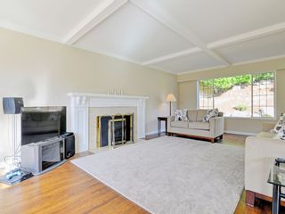 Photo 3: 647 EAST KINGS Road in North Vancouver: Princess Park House for sale : MLS®# R2107833