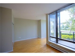 Photo 7: 101 4118 DAWSON Street in Burnaby: Brentwood Park Condo for sale in "TANDEM 1" (Burnaby North)  : MLS®# V846109